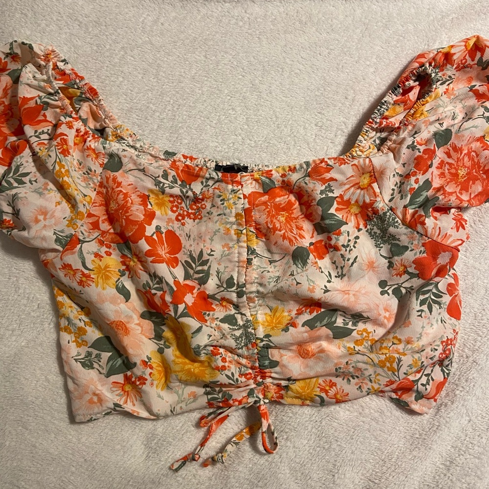 Cropped blouse